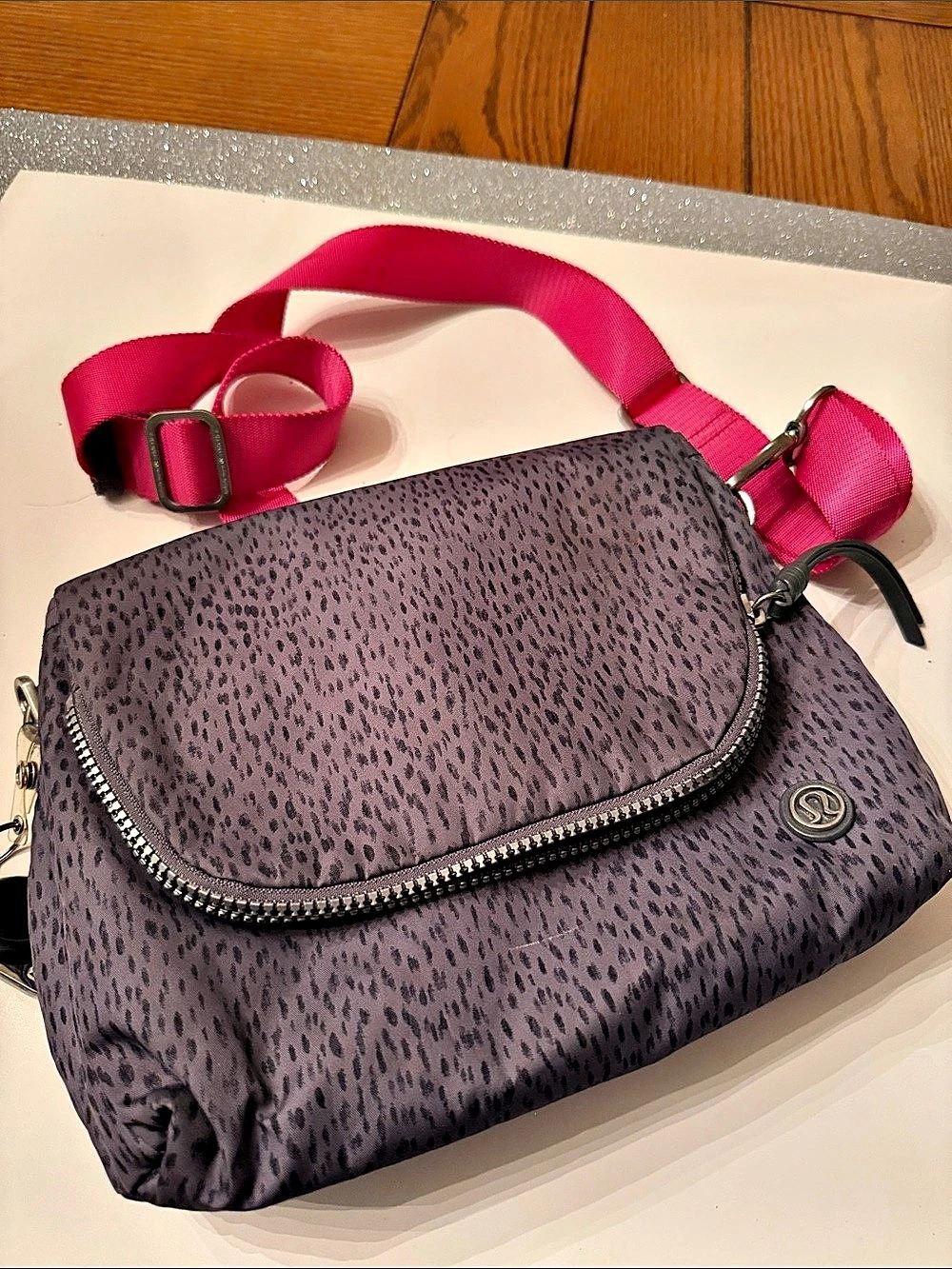 RARE Discontinued lululemon OG Festival Bag Gray Pink Crossbody